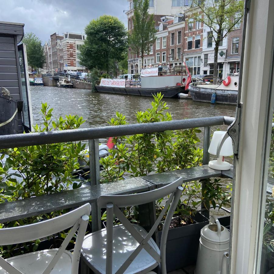 Houseboat Bonnie Alojamento de Acomodação e Pequeno-almoço *