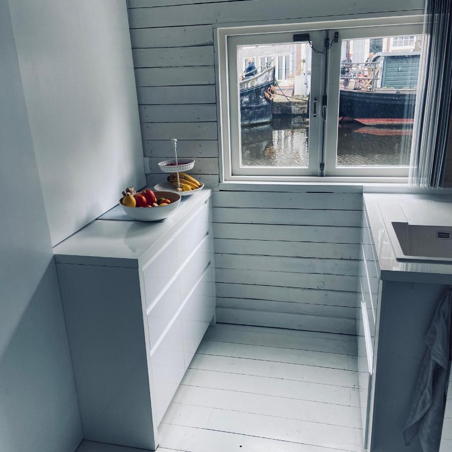 Frühstückspension Houseboat Bonnie *